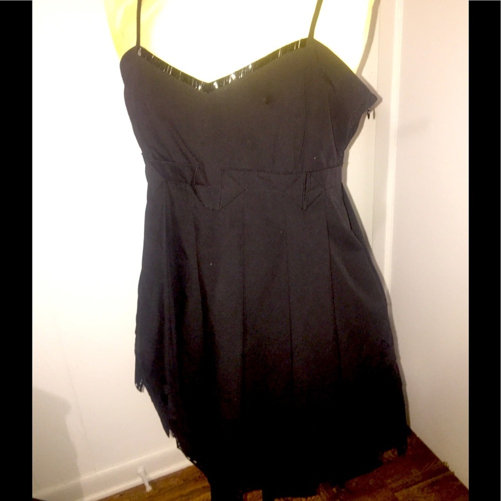 Kenzie size medium laser cut hem‎ trendy bling